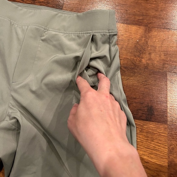 Reebok Women’s Athletic Pants Elastic Waist Size Small Light Green Gray - Picture 2 of 4
